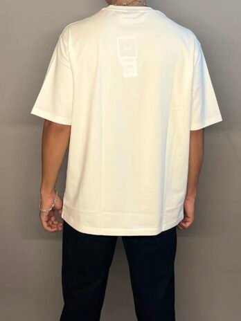 KISS ME T-SHIRT